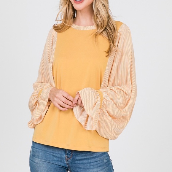 ♥️SALE♥️Hailey & Co Batwing Style Blouse - Picture 5 of 9